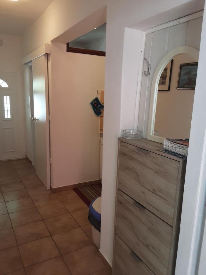 Apartment Vesna Milna  Exterior photo